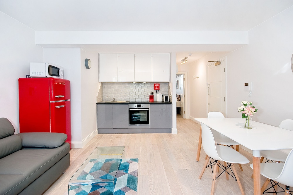 Eldon Chambers London 30/41