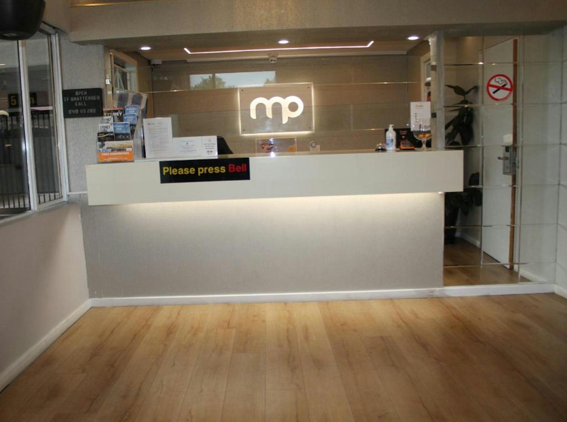 Marco Polo Motor Inn 9/56
