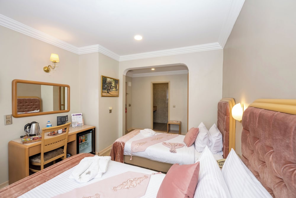 Grand Anka Hotel 24/68
