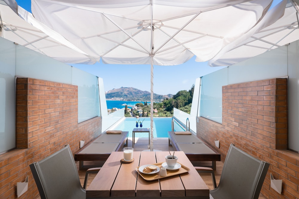 Avalon Palace Hotel by GHH 58/70