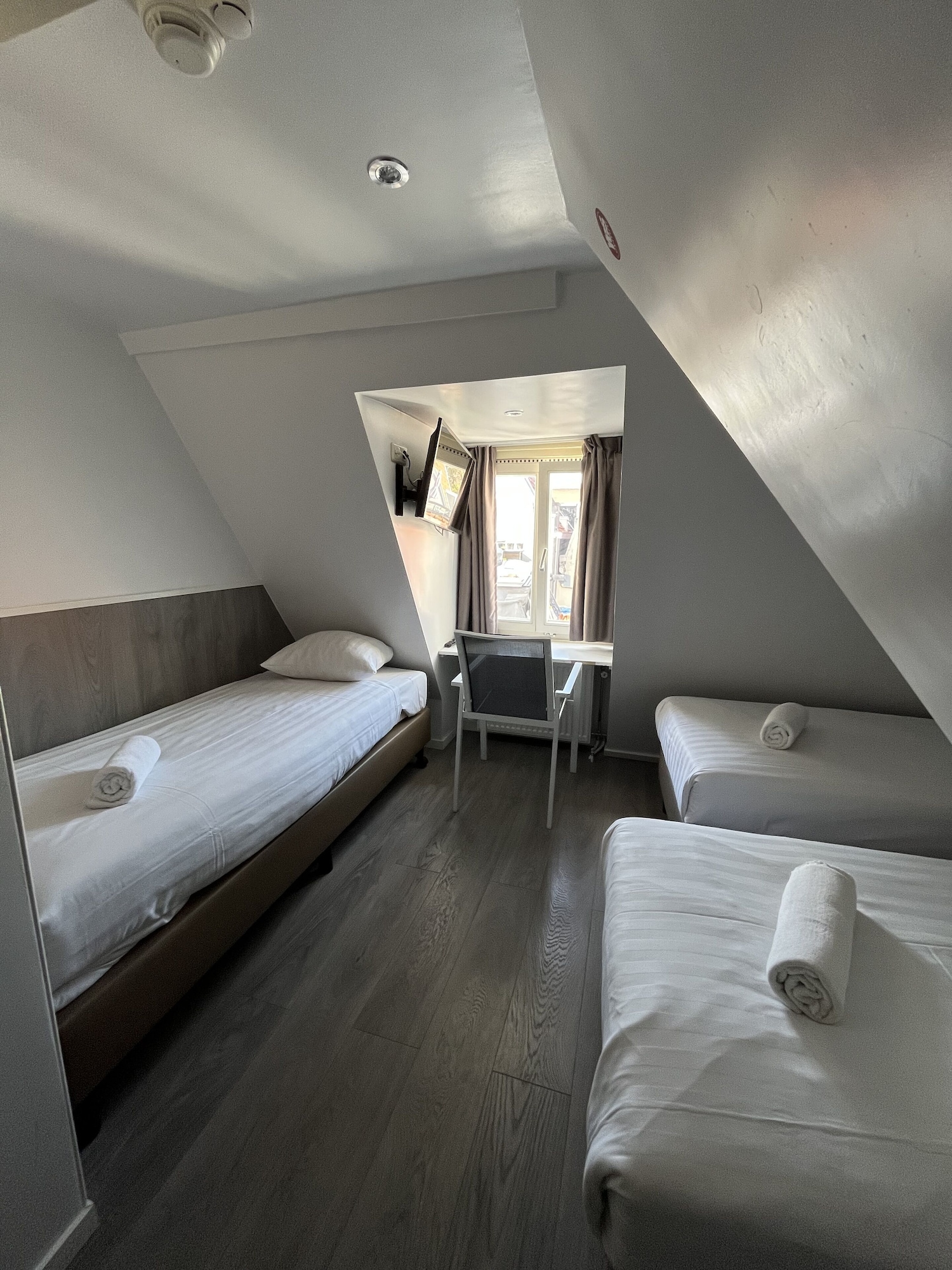 Private, Triple, 3 Beds, Small, Attic