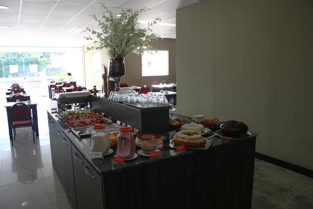 Rede Andrade Hangar (ex. Hangar Hotel) 44/59