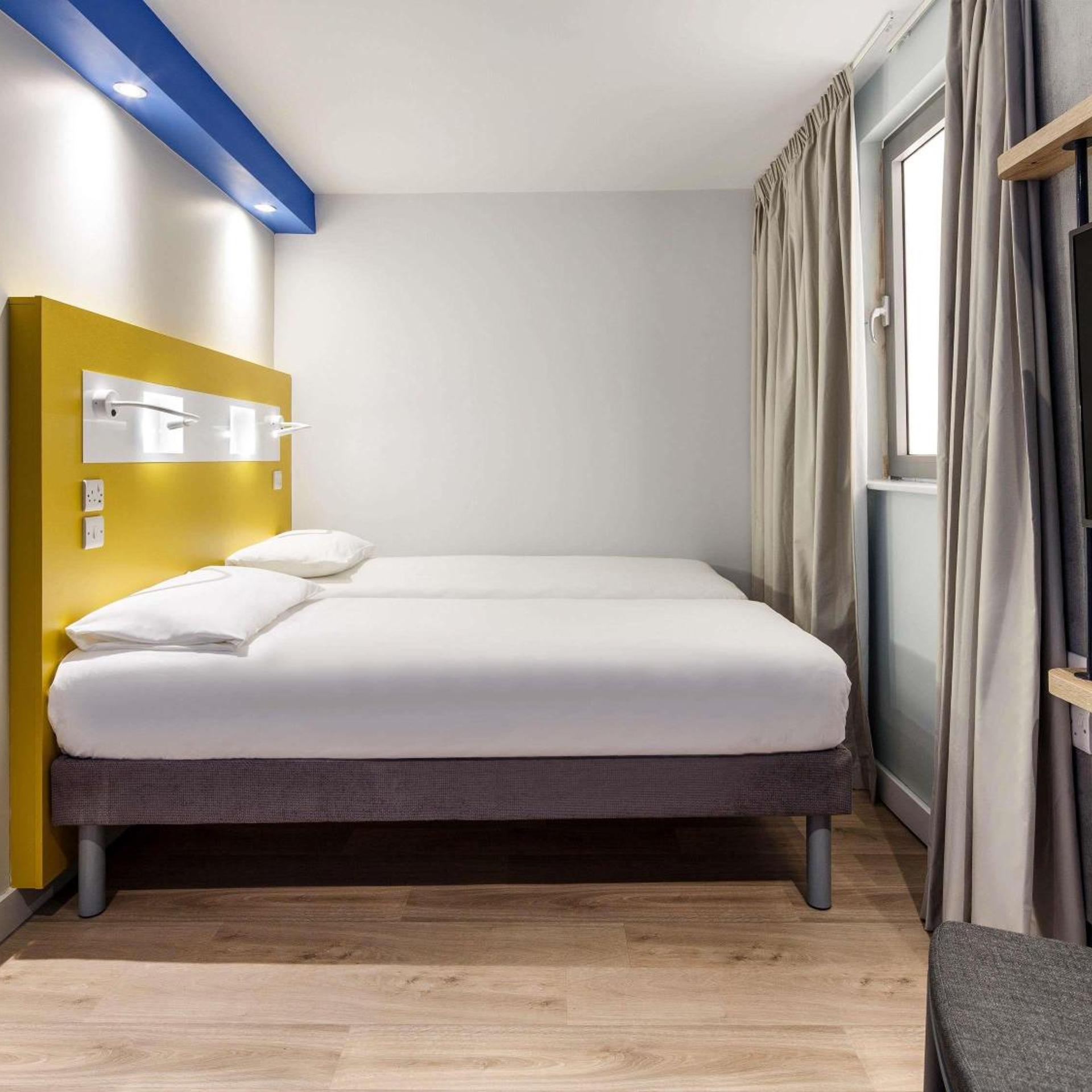 STANDARD, TWIN BEDS
