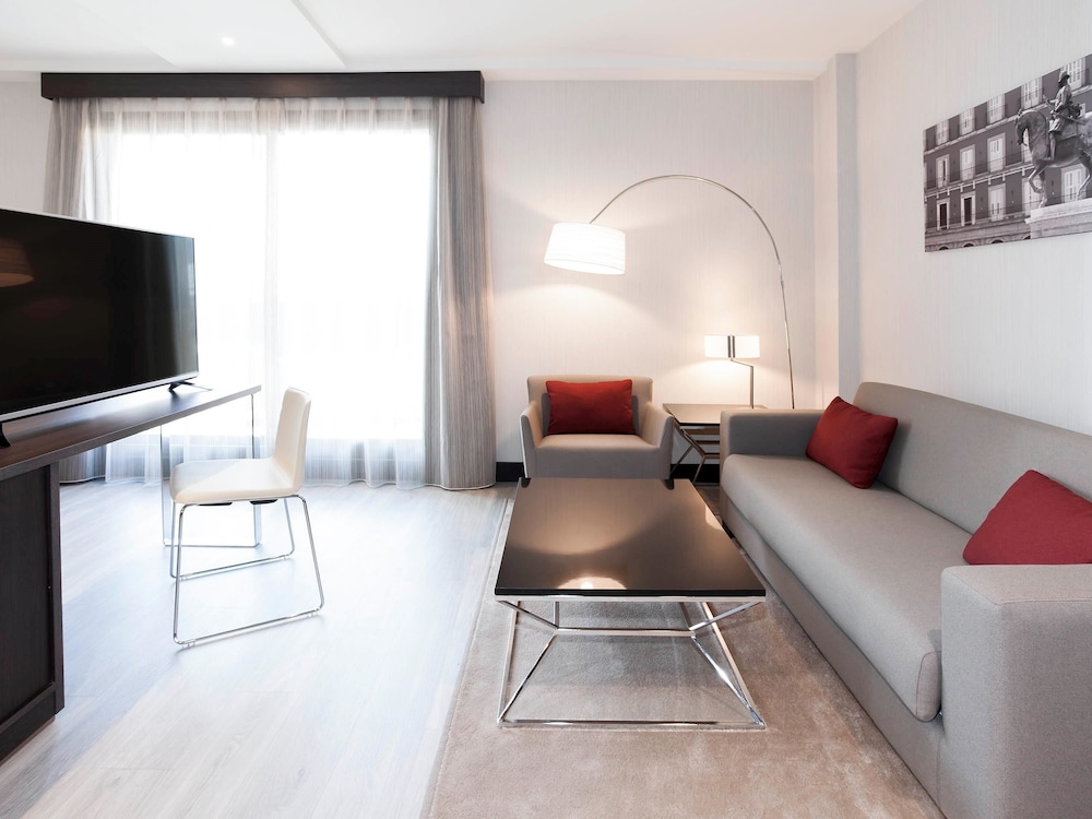 Novotel Madrid Center 49/77