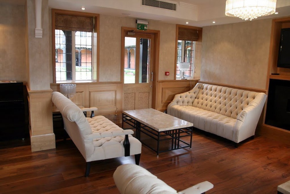 The Pillar Hotel London 31/61