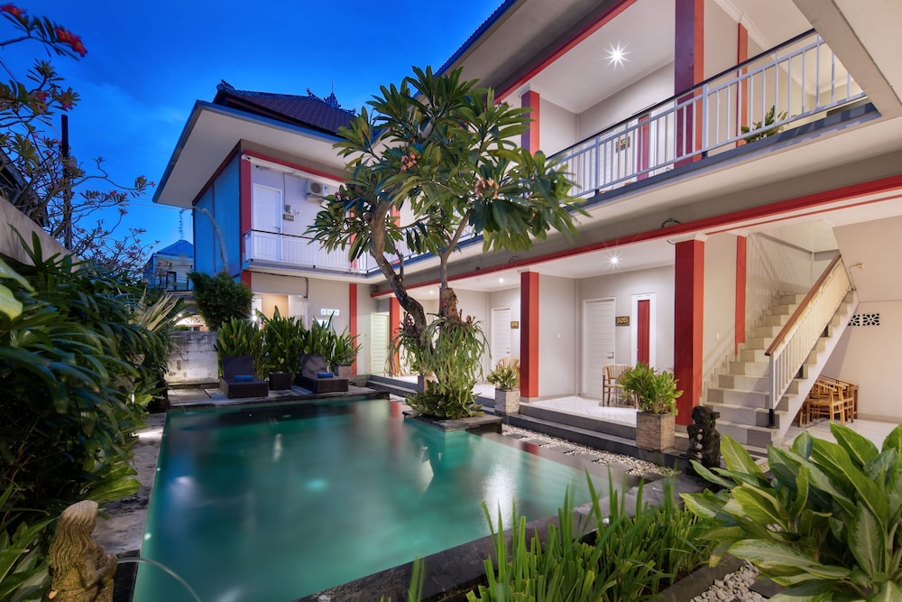 Angkul Angkul Beach Inn Kuta 52/54