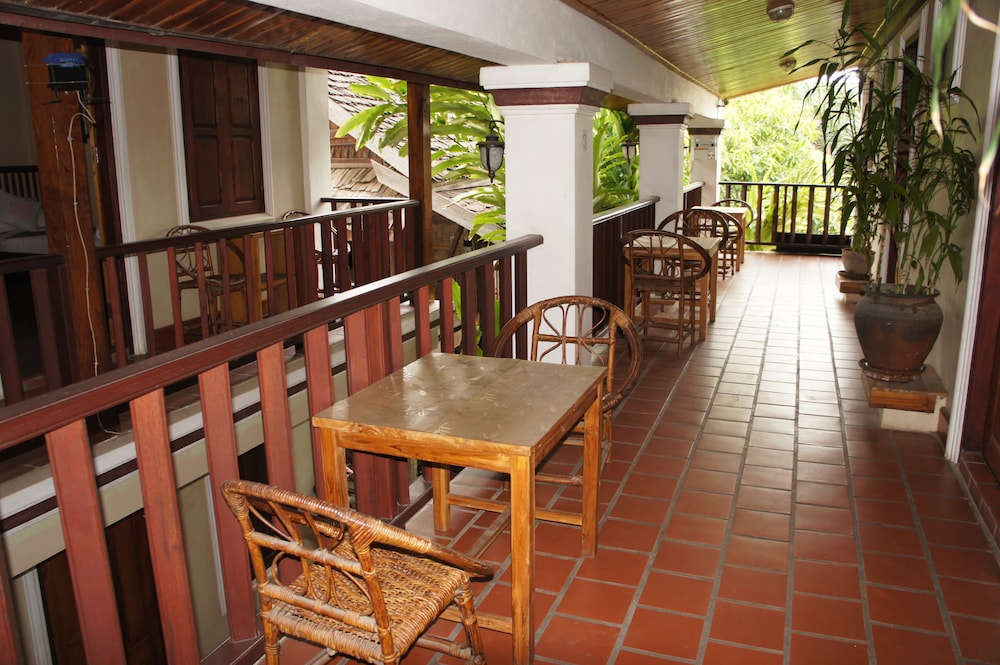 Lao Lu Lodge 74/91