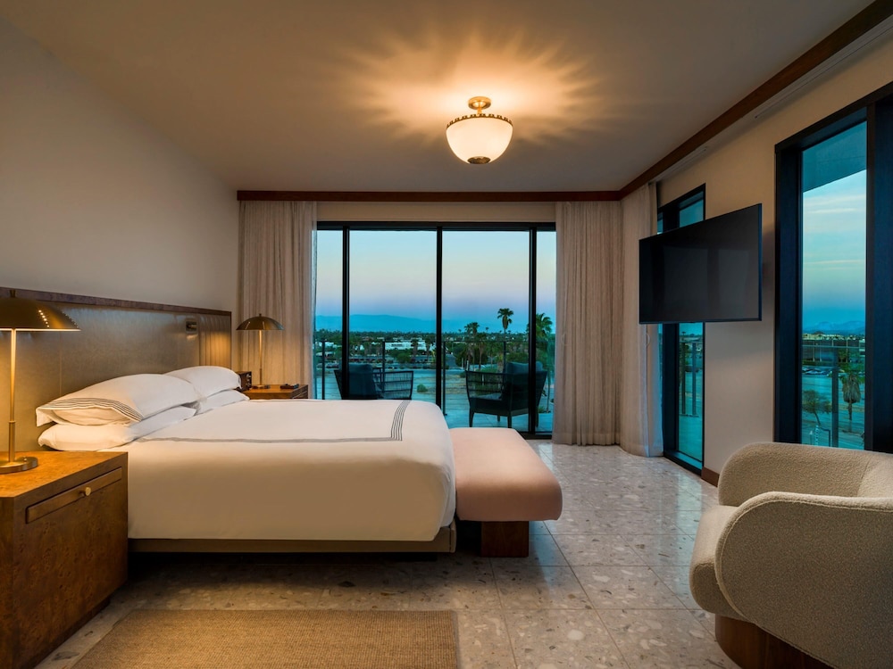 Thompson Palm Springs By Hyatt 11/48