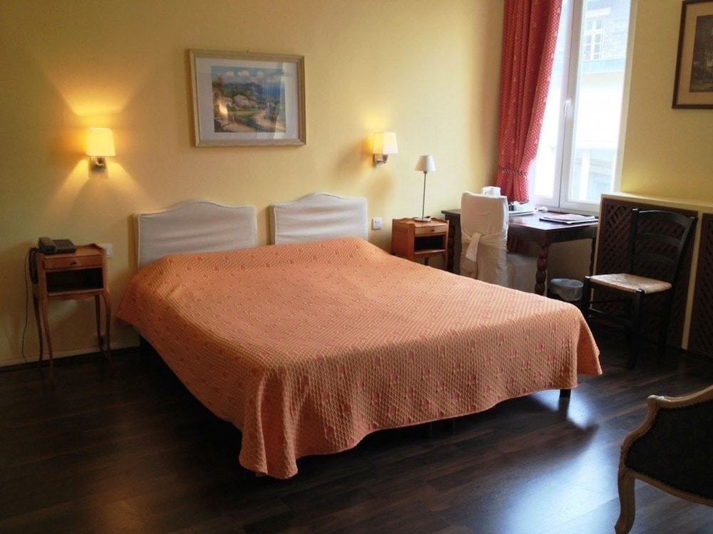 Morand Hotel 20/50
