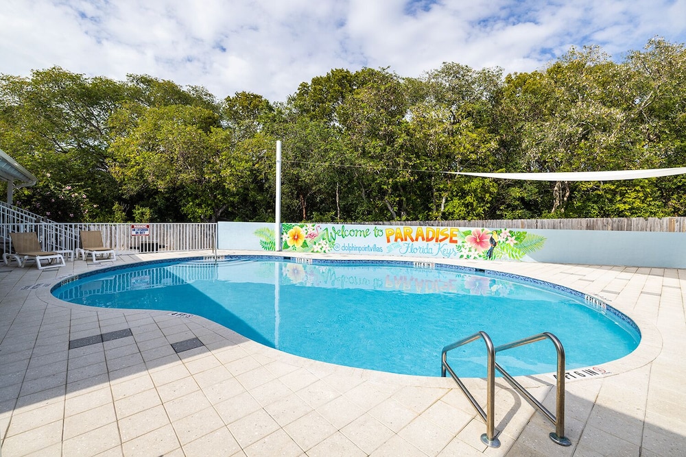 Dolphin Point Villas 24/50