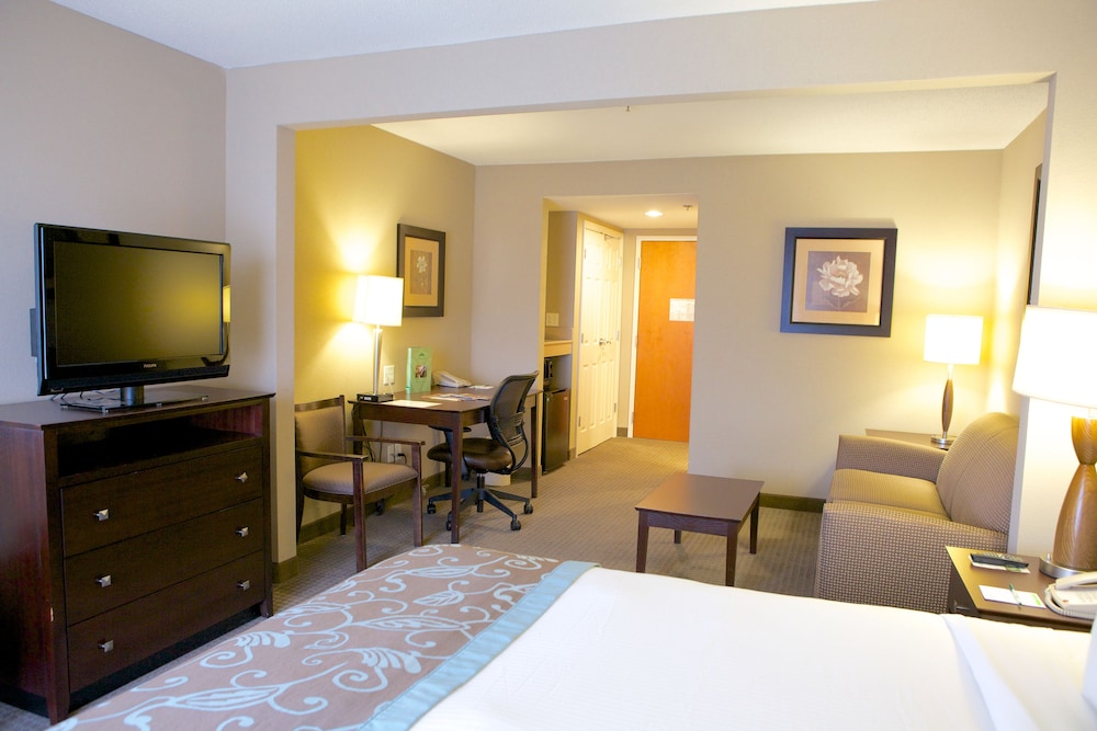 Home2 Suites by Hilton St. Charles St.Louis 27/38