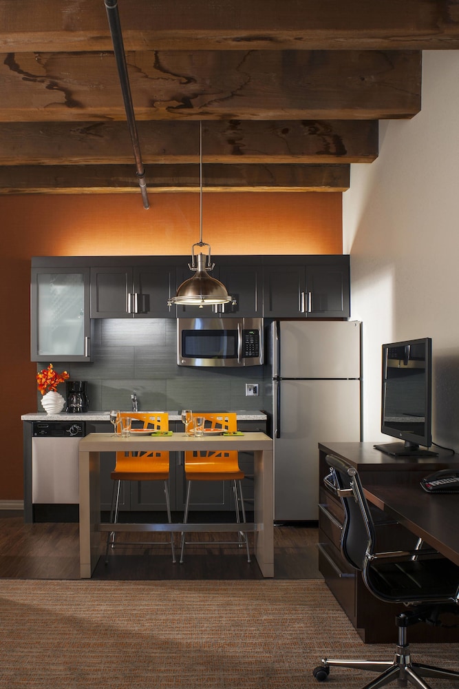 Residence Inn By Marriott Boston Downtown Seaport 43/45