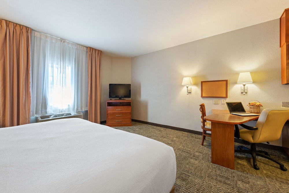 Extended Stay America Suites Houston - IAH Airport 13/62