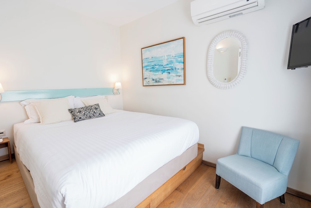 1 Bedroom, Suite, Queen Bed, Sofa