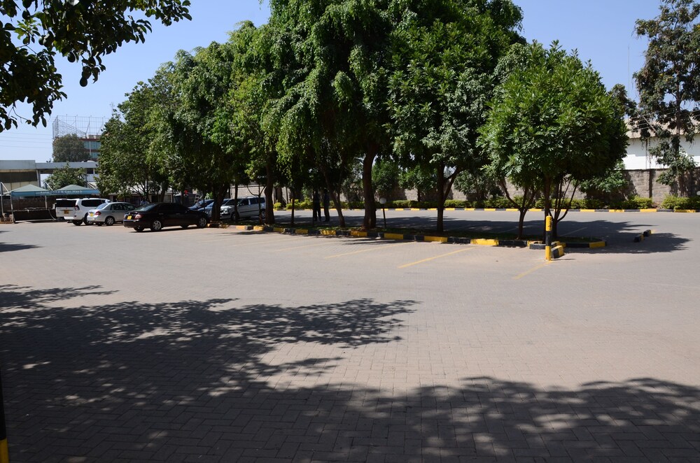 Tents Hotel 29/32