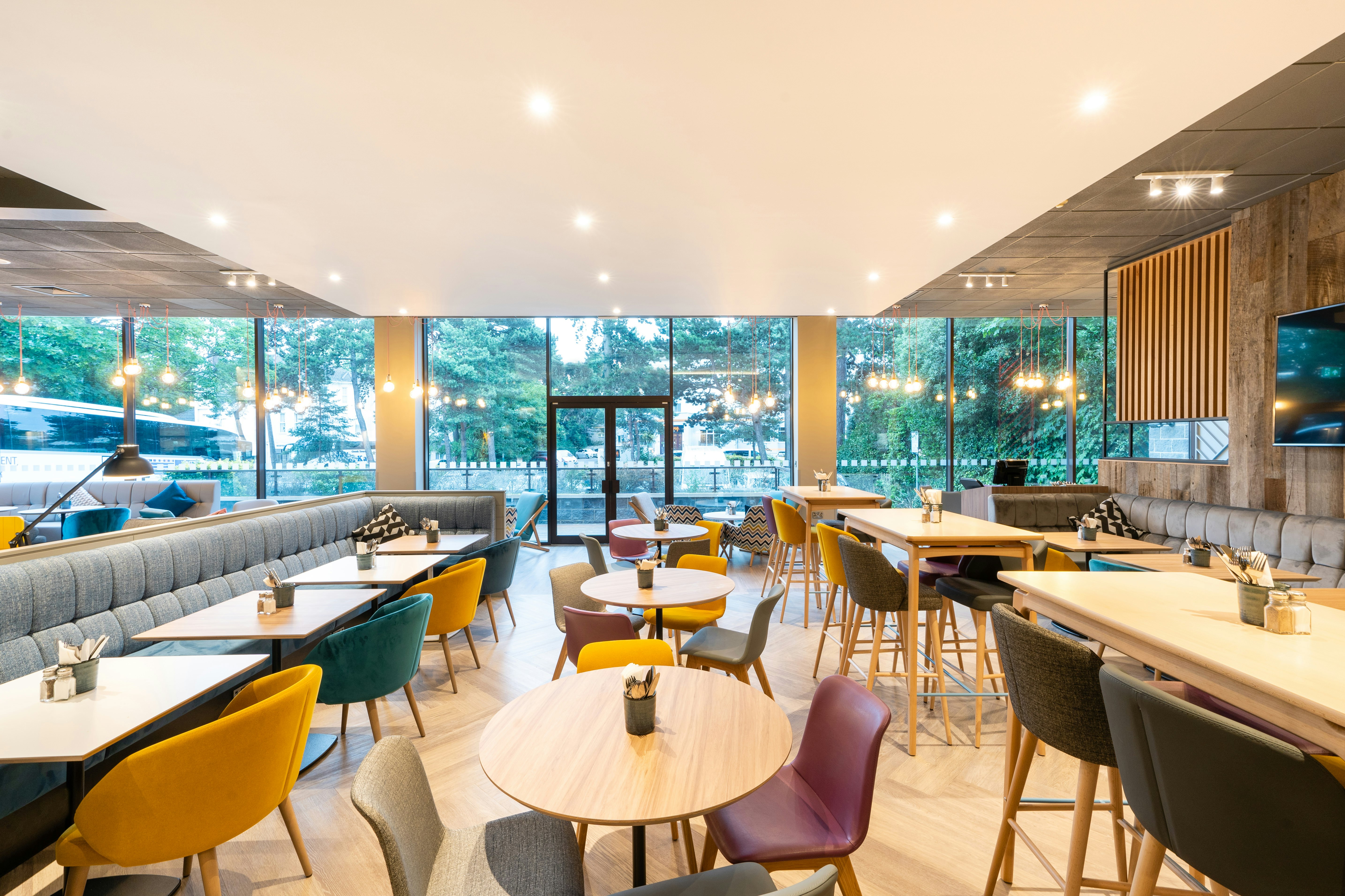 Holiday Inn Bournemouth 31/50