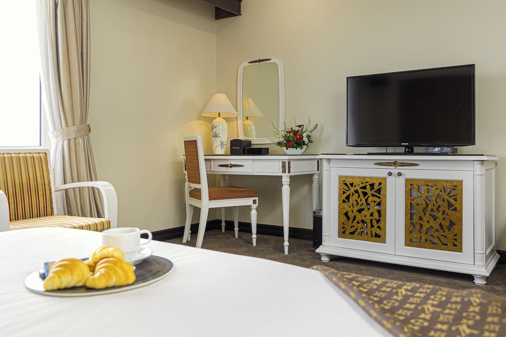 Chalcedony Hotel 28/50