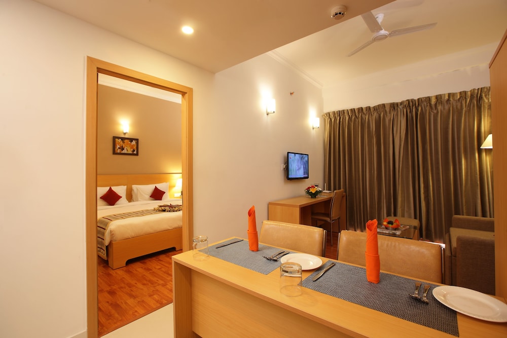 Starlit Suites Kochi 15/38