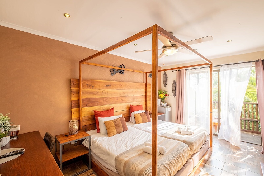 Gecko Ridge Guest House 7/44