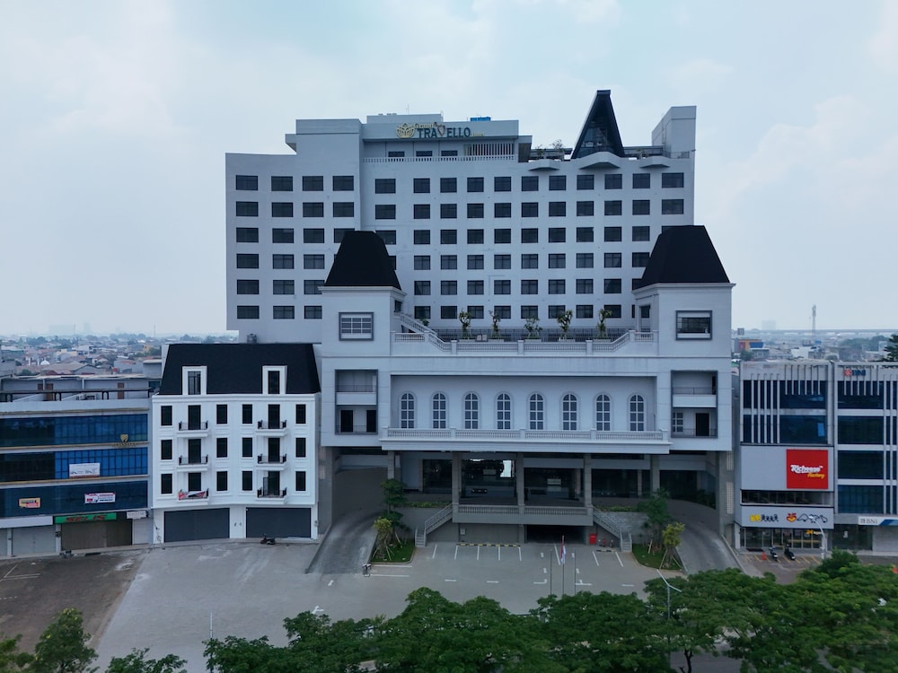 Grand Travello Hotel Bekasi 1/22