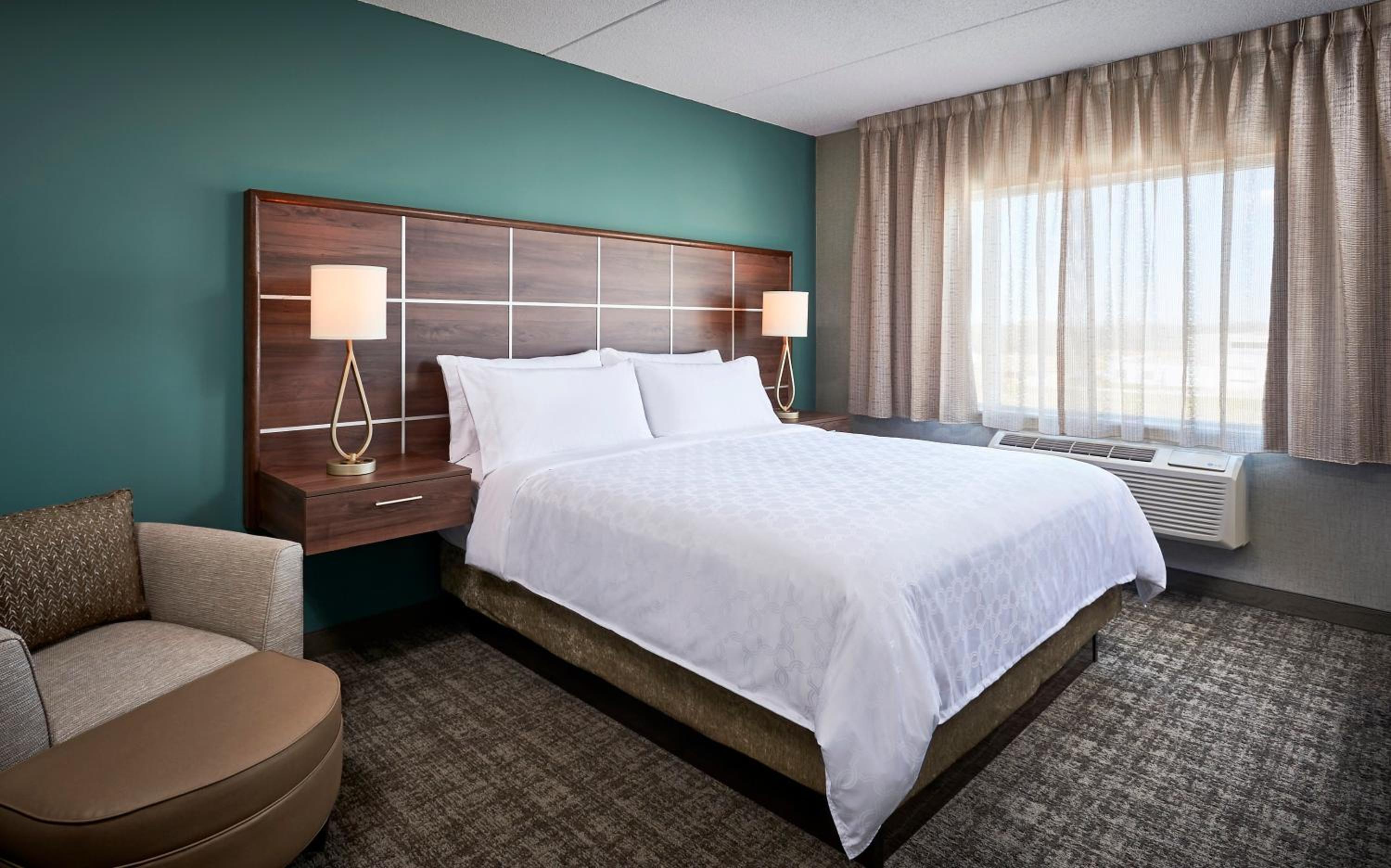 1 Bedroom, Suite, King Bed, 2 Beds