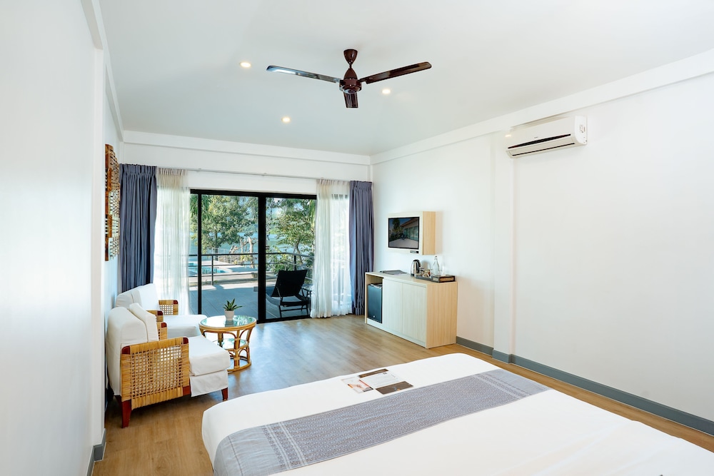 SANCTUARY NAM NGUM BEACH RESORT 16/53