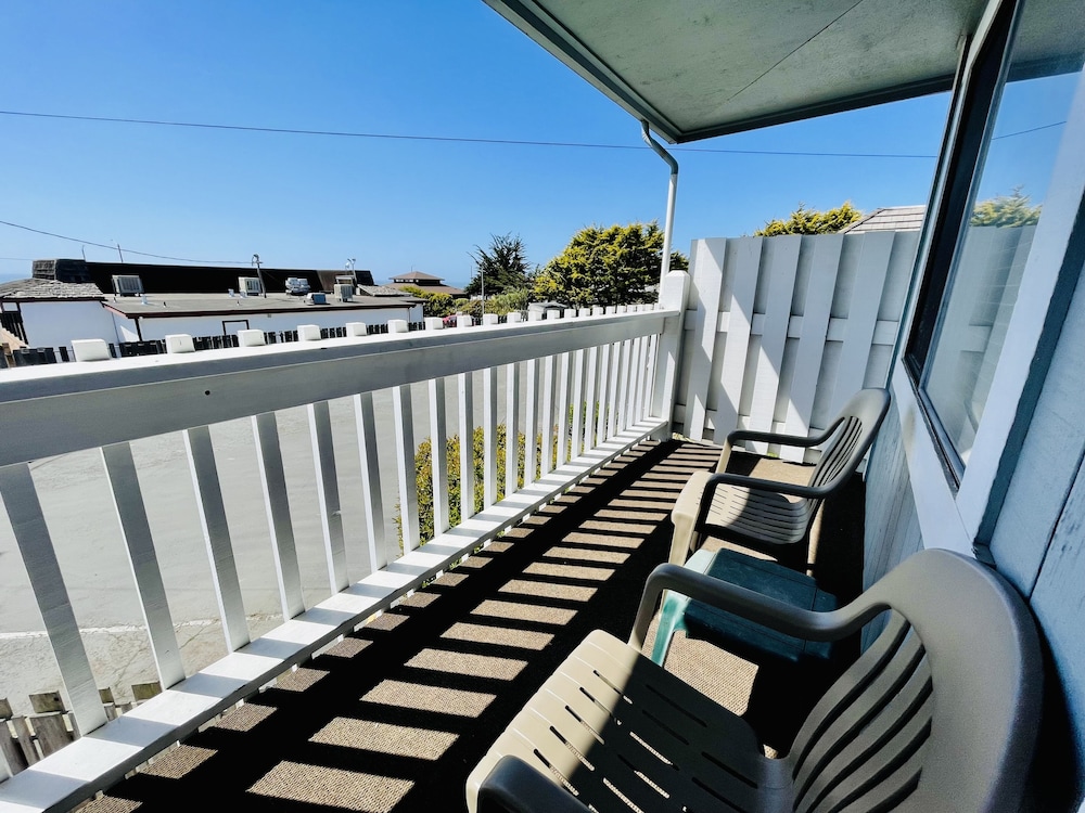 Seabird Lodge by Magnuson Worldwide 46/67