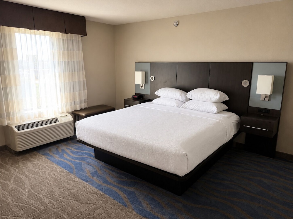 Astoria Hotel and Event Center 24/61
