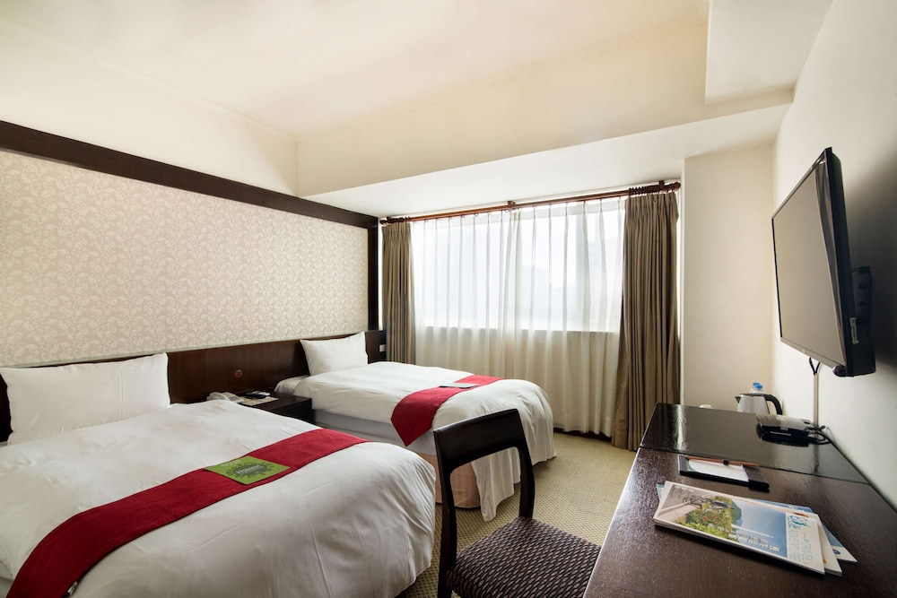 Liga Hotel 37/61