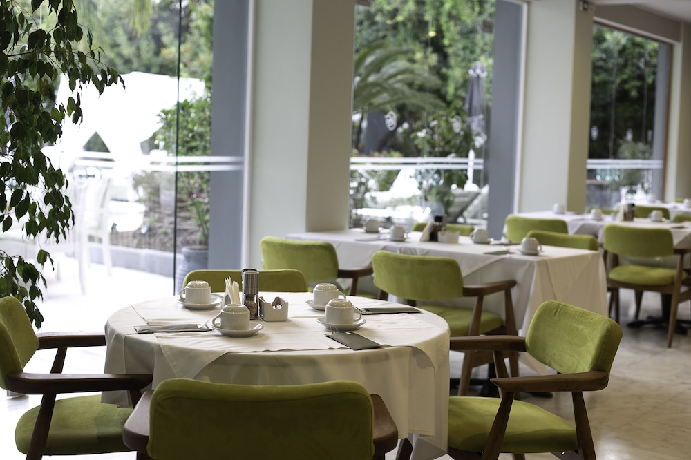 La Piscine Art Hotel, Philian Hotels and Resorts - Adults Only 54/70