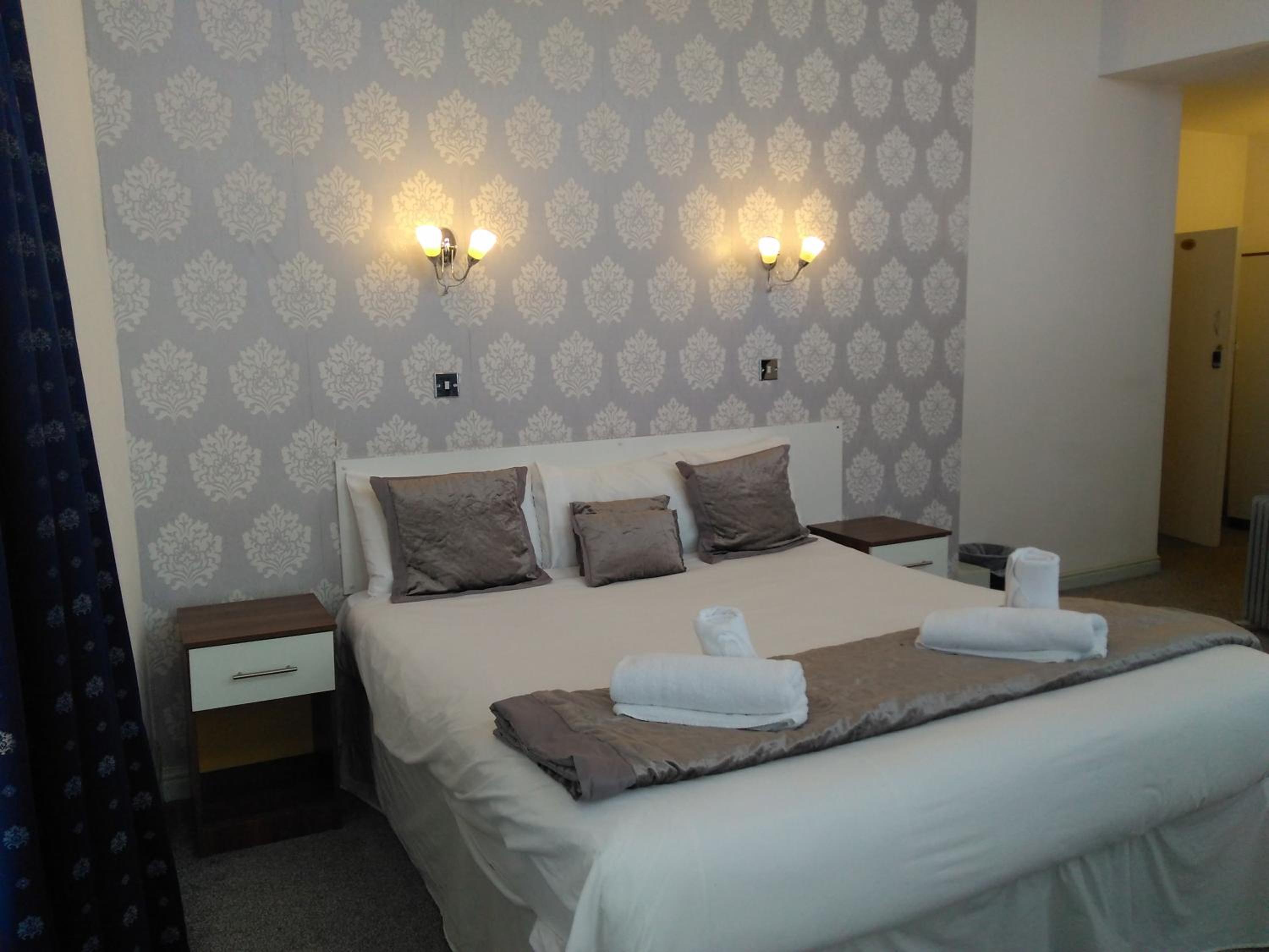 The Crown Hotel 14/37