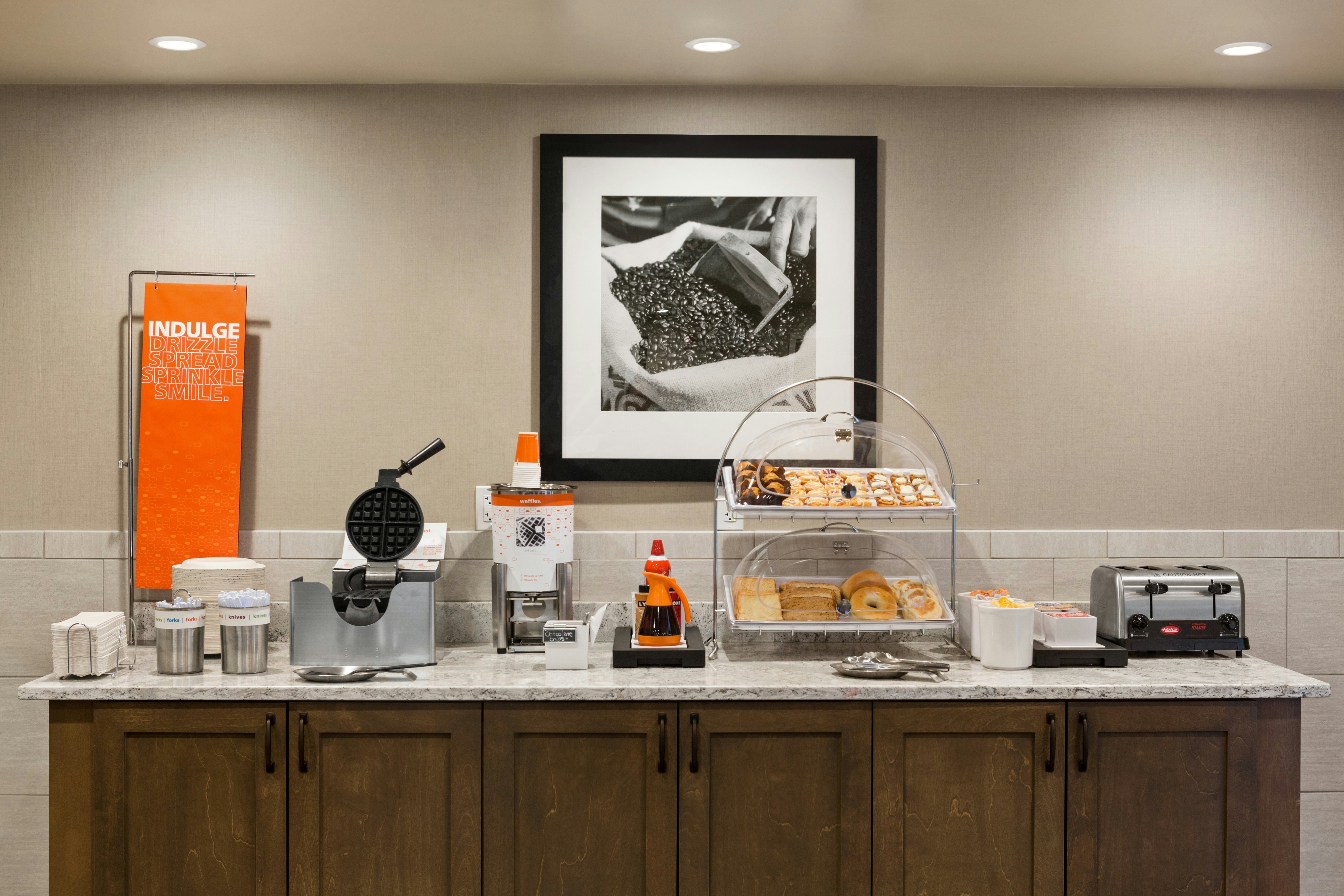 Hampton Inn and Suites Minooka 8/37