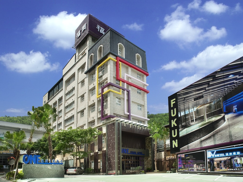 One Fukun Hotel 48/49