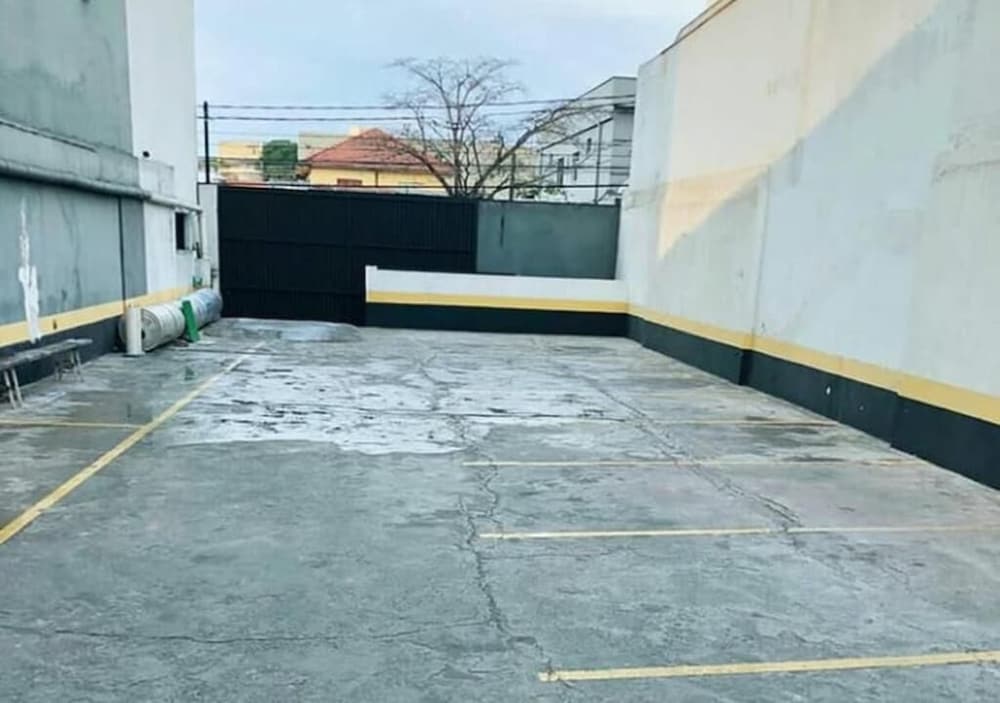 David Plaza Hotel 49/56