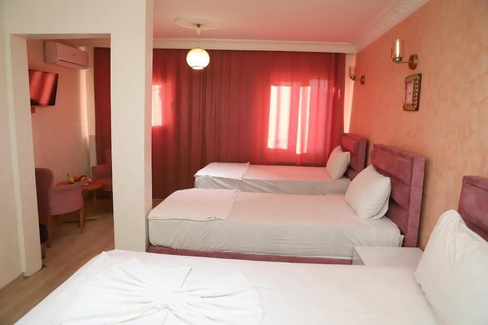 Avrasya Queen Hotel 3/30