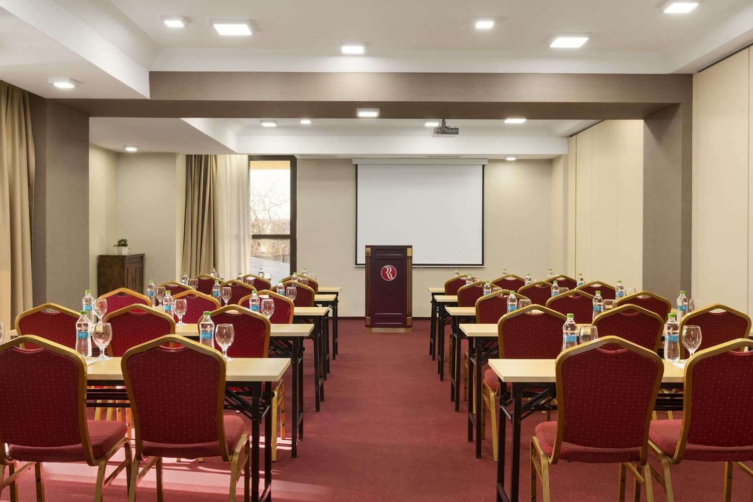 Ramada by Wyndham Iasi City Centre 35/43