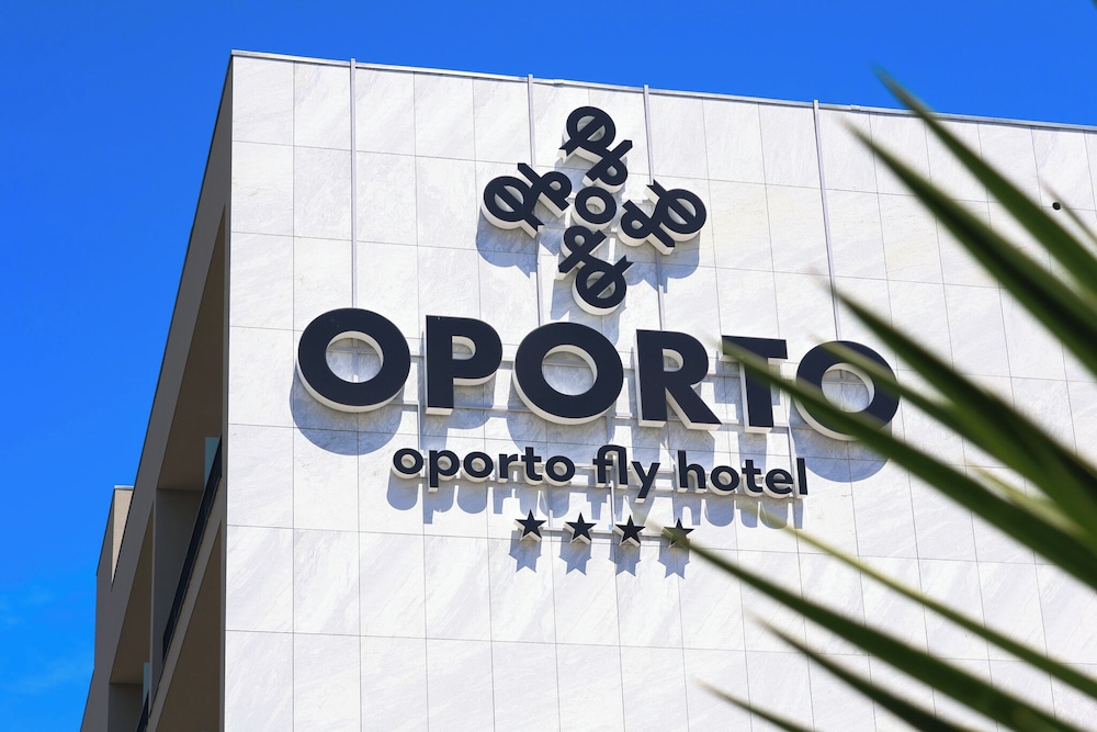 Oporto Fly Hotel 1/28