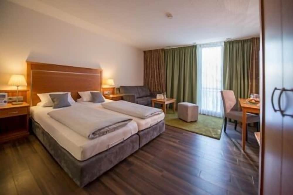 Landidyll Hotel Gasthof Zum Freden 7/49
