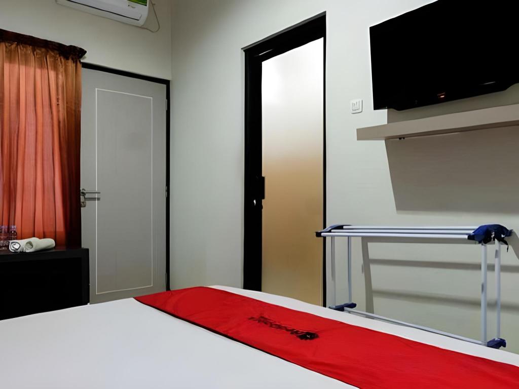 RedDoorz near Moro Mall Purwokerto 30/43