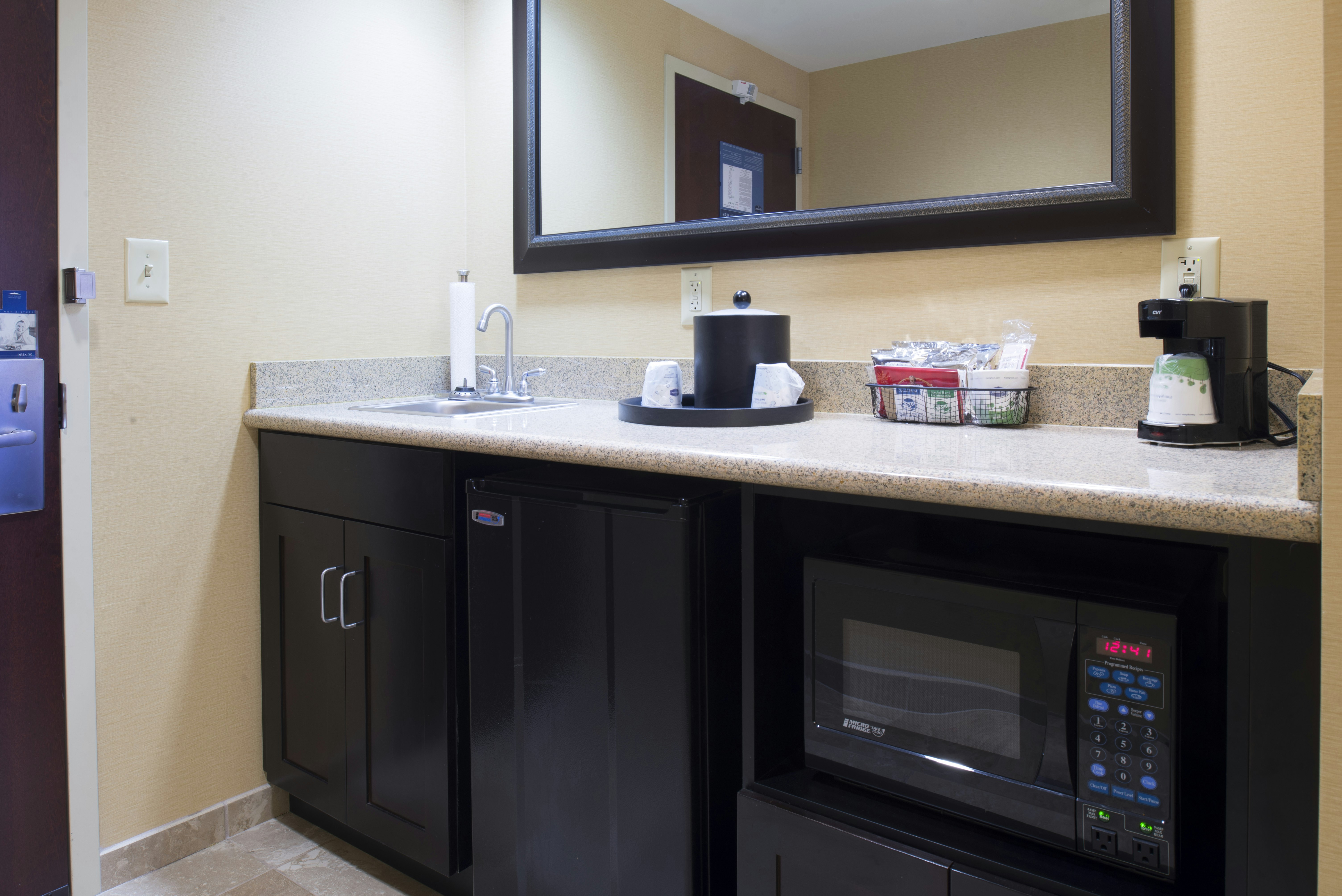 استوديو بسرير كينج لذوي الإعاقة، Hampton Inn And Suites Vineland 4/4