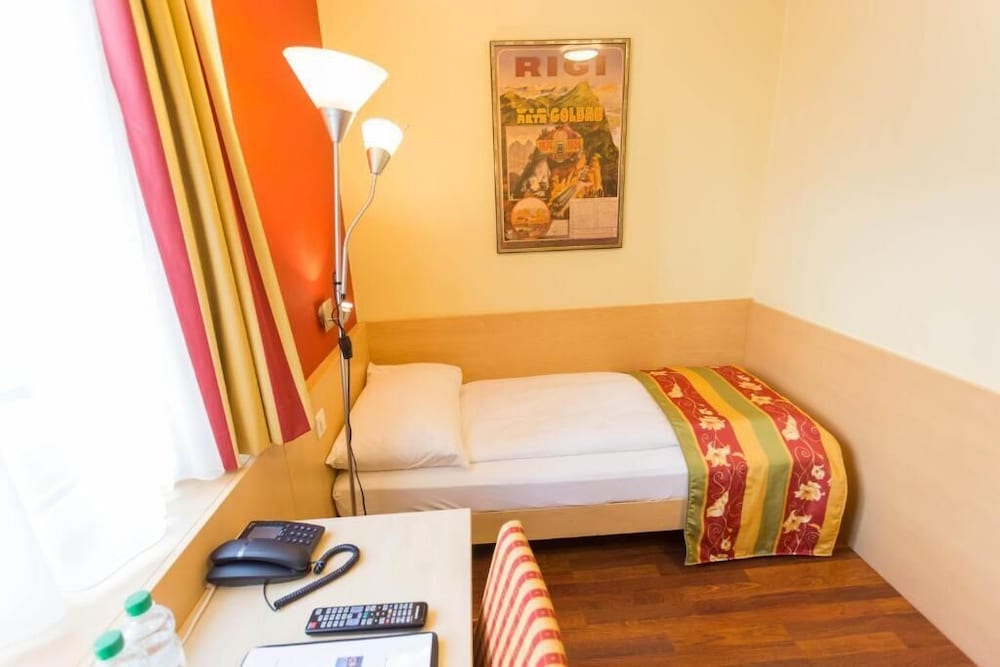 De La Paix Hotel 22/43