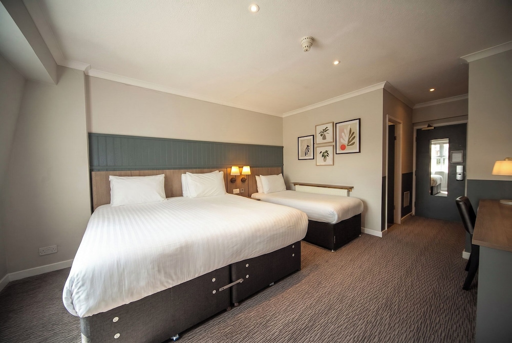 The Highfield Hotel 18/48