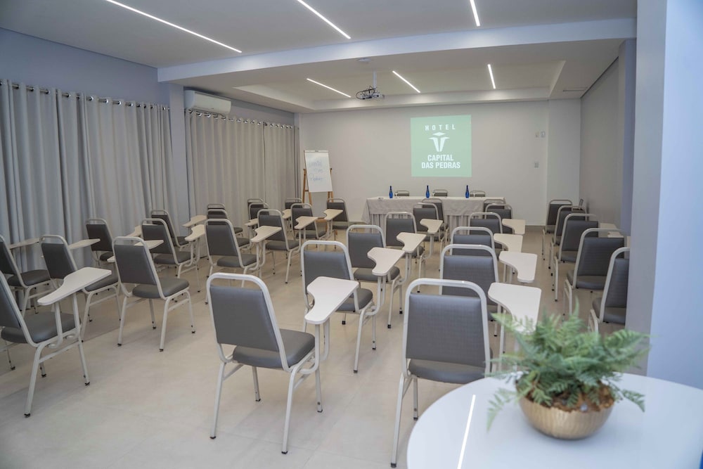 Hotel Capital Das Pedras 38/47