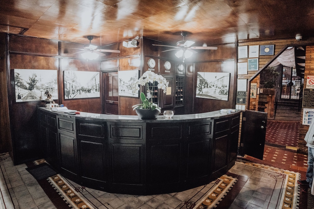 HOTEL DUNN INN 10/67