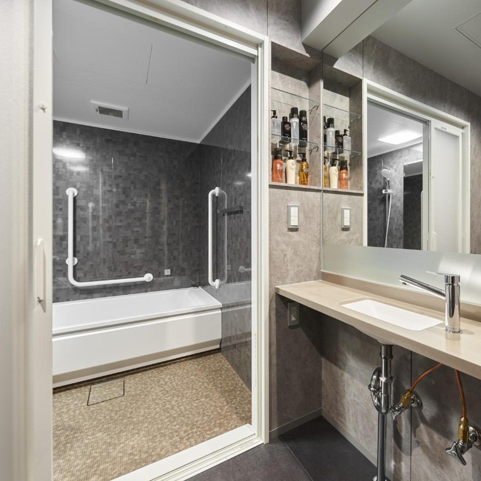 غرفة قياسية بسرير مزدوج مع سرير إضافي، Shinjuku City Hotel N U T S 9/10