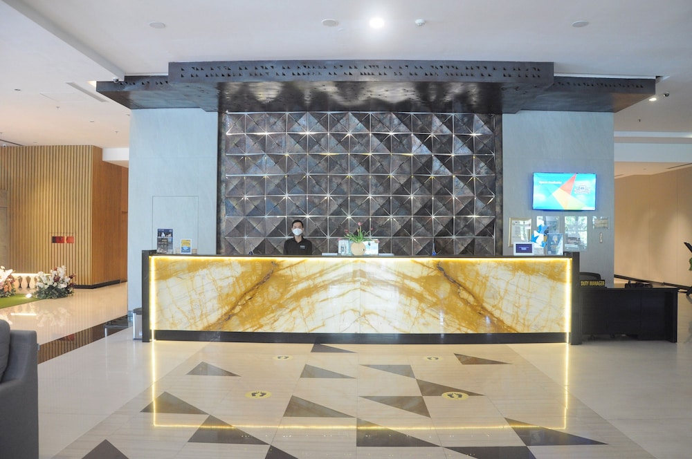 Golden Tulip Pontianak 3/64