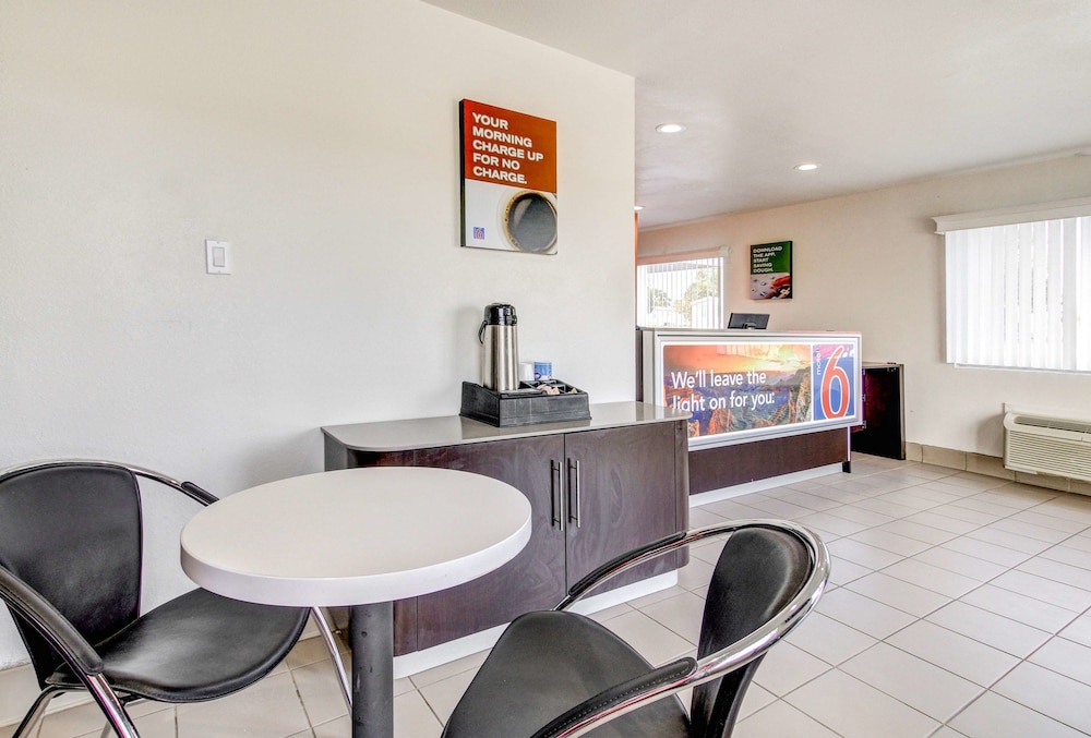 Motel6 Waco, TX - Lacy Lakeview 15/49