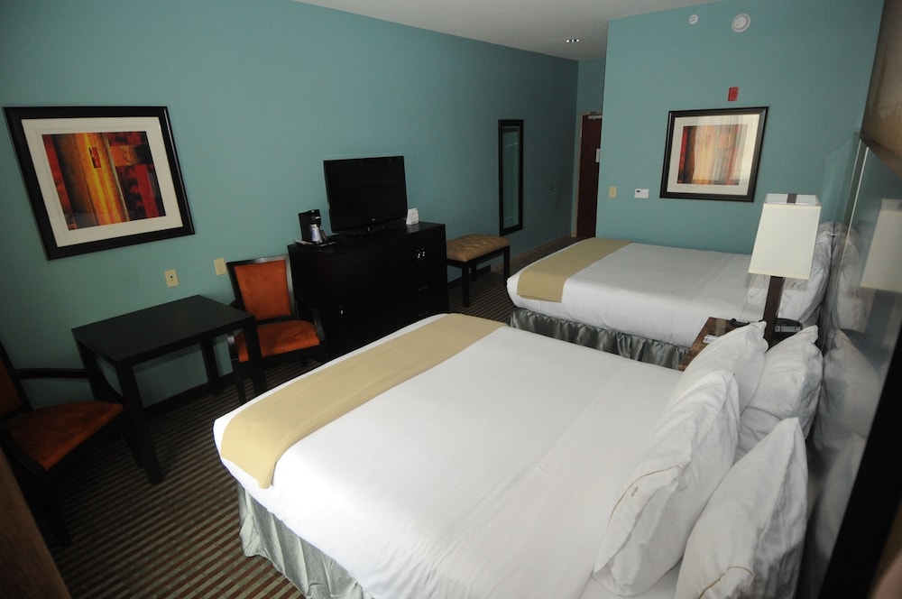 Holiday Inn Express Somerset 11/44