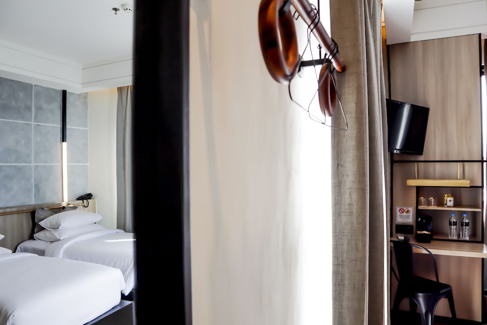 Gaia Hotel Ternate 26/28