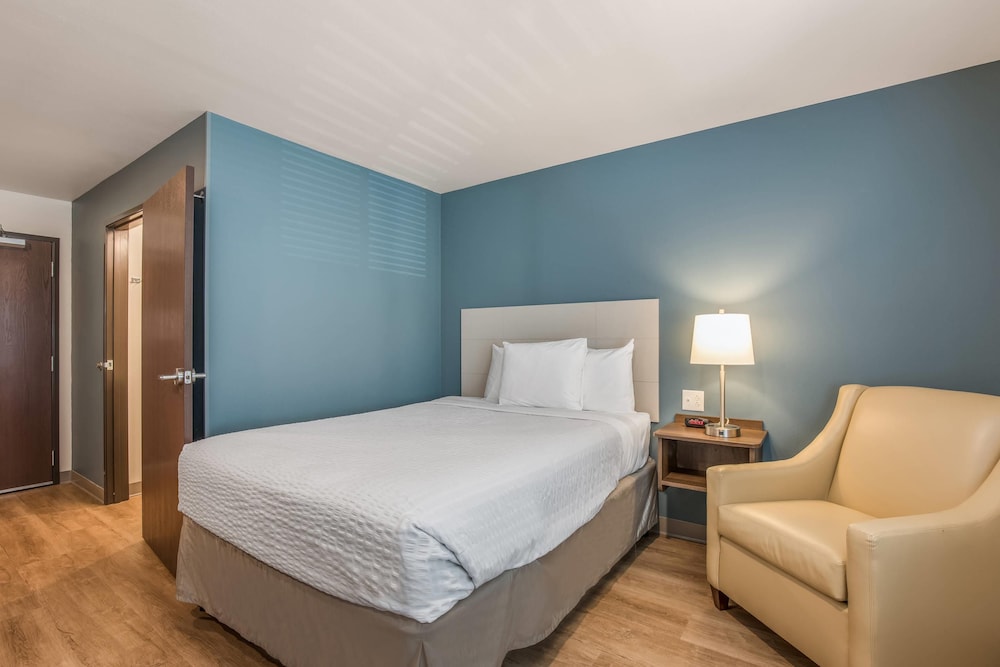 WoodSpring Suites Chicago Midway 14/32